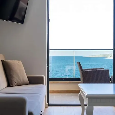 Golden - Luxury Apartment *