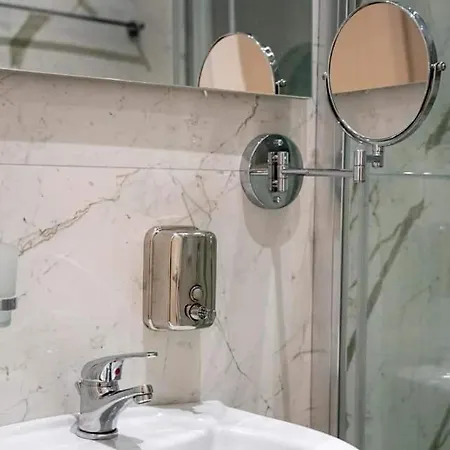 Golden - Luxury Gjashte