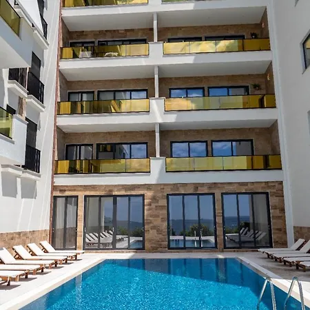 Golden - Luxury Gjashte