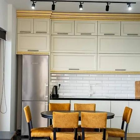 Golden - Luxury 아파트 Gjashtë