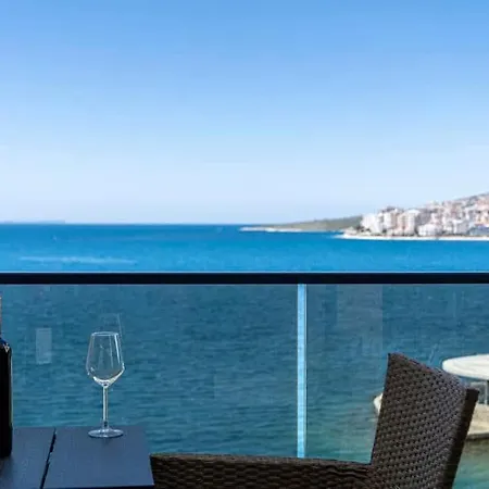Golden - Luxury Apartamento Gjashtë