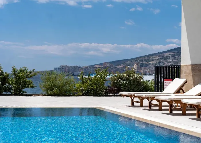 Golden - Luxury *