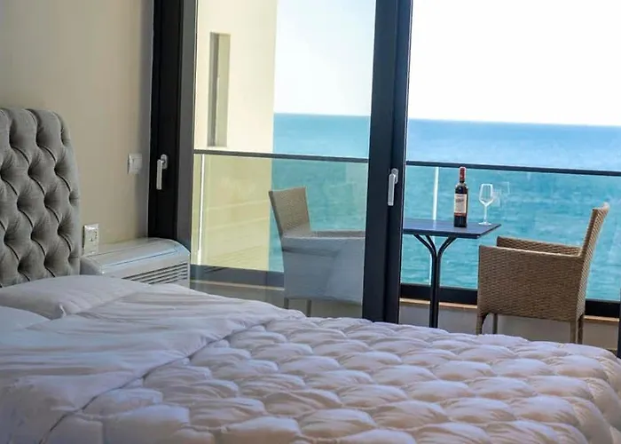 Golden - Luxury *