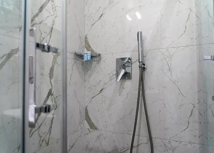 Golden - Luxury * Gjashtë